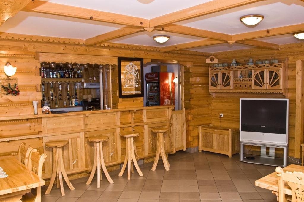 נובי טארג Hotel Goralski Raj מראה חיצוני תמונה