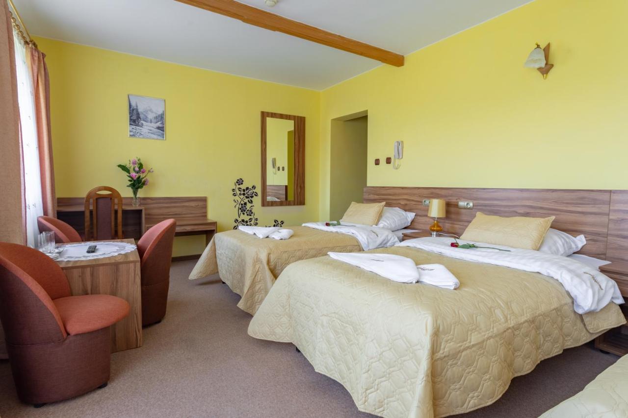 נובי טארג Hotel Goralski Raj מראה חיצוני תמונה